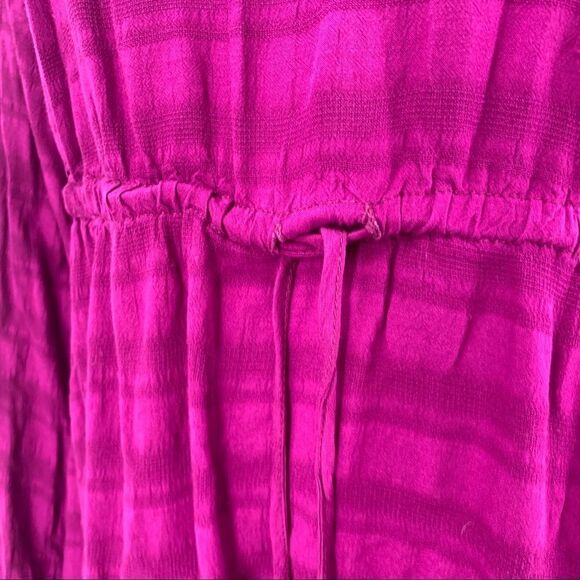Torrid scoop neck Fuschia peasant top - Picture 4 of 7
